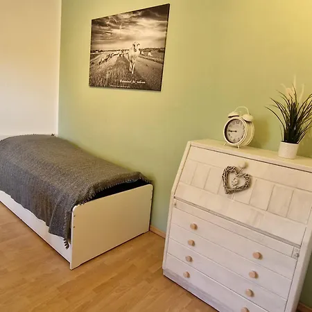 Gaestewohnung Am Mommbach Apartment *